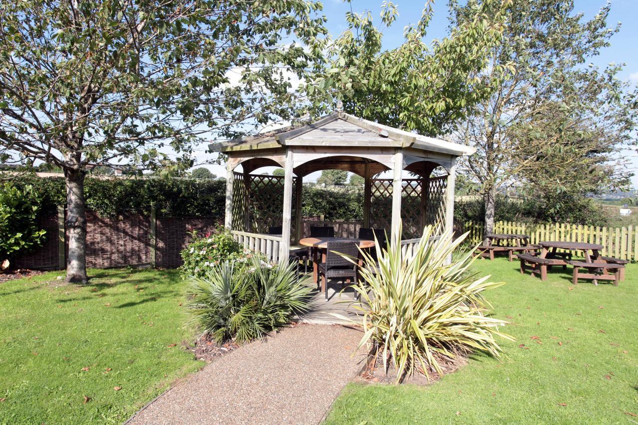 Fox & Goose, Barrow Gurney By Marston'S Inns Felton  ภายนอก รูปภาพ
